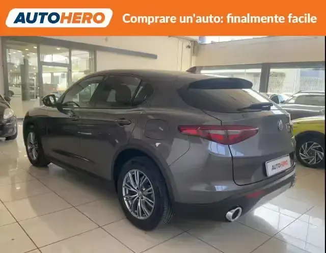 Usata Alfa Romeo Stelvio Business 160 CV (117 kW) 2021 Grigio SUV