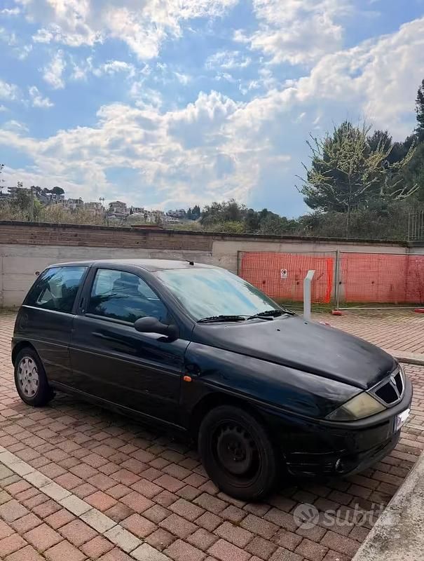 Usata Lancia Ypsilon 2000 Nero Utilitaria