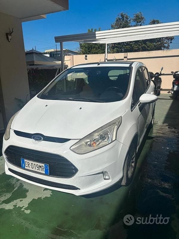 Usata Ford B-MAX Titanium 90 CV (66 kW) 2013 Bianco Monovolume