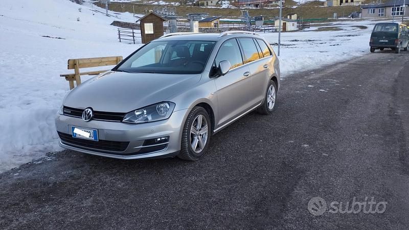 Usata VW Golf VII Highline 110 CV (80 kW) 2016 Grigio Station wagon