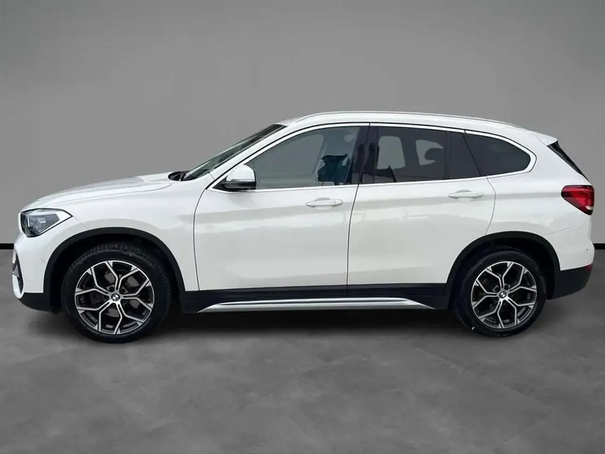 Usata BMW X1 xLine 150 CV (110 kW) 2021 Alpin white pastello SUV