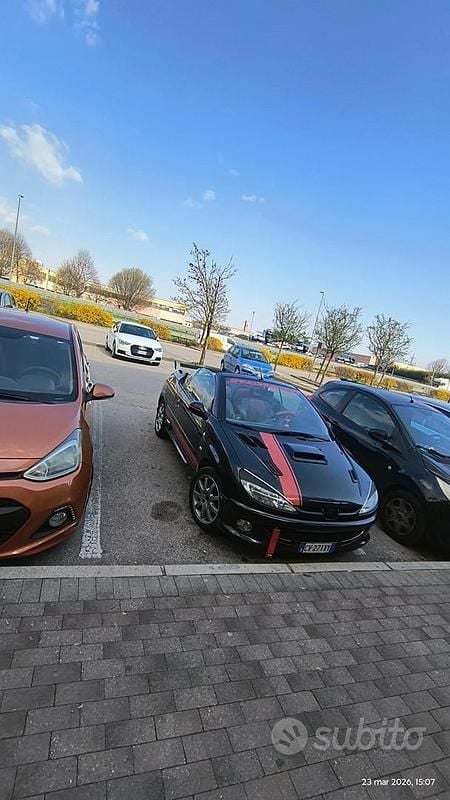 Usata Peugeot 206 CC 2005 Nero Cabrio