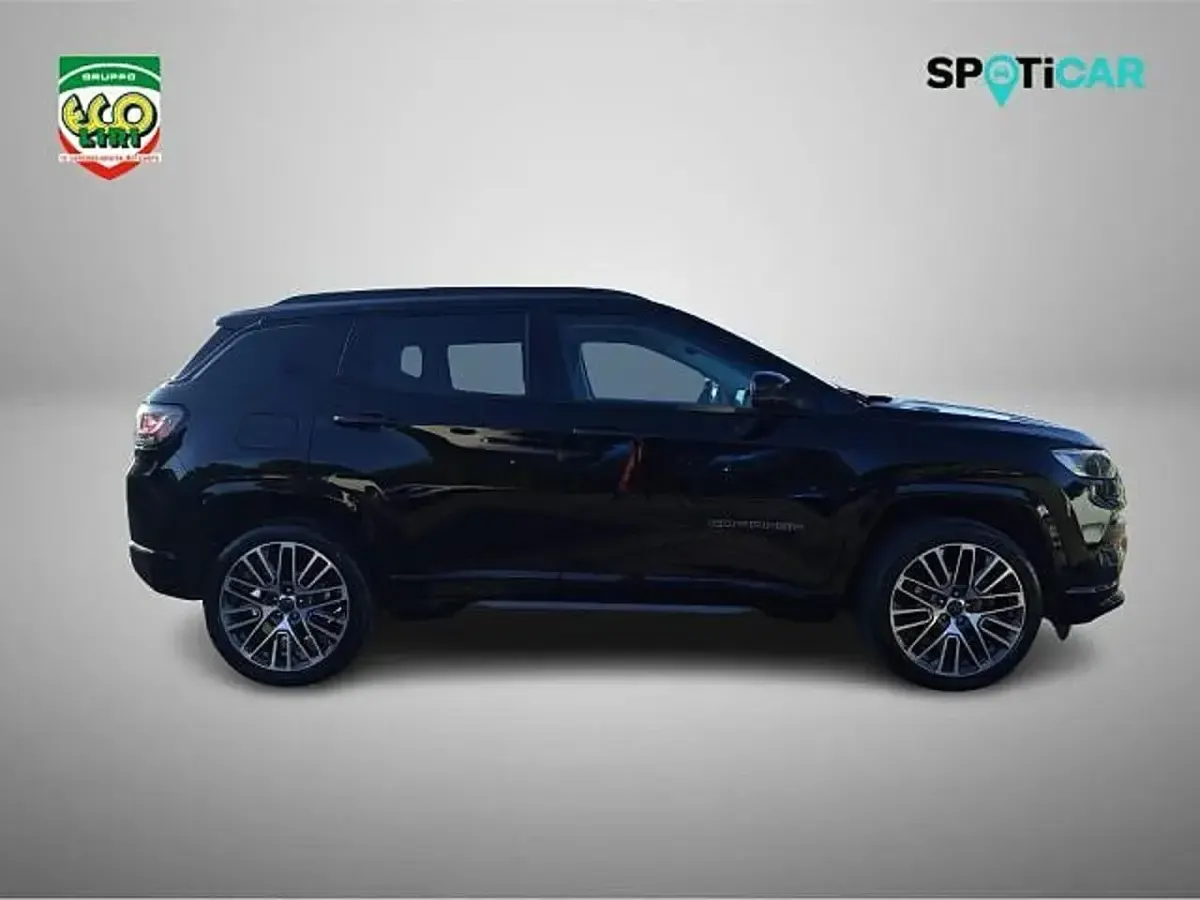 Gebraucht Jeep Compass Summit 131 PS (96 kW) 2025 Schwarz SUV