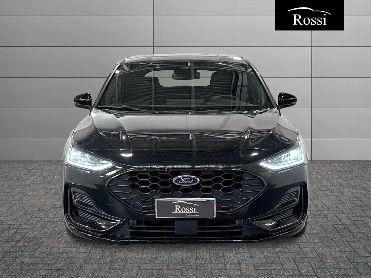 Usata Ford Focus ST-Line 116 CV (85 kW) 2022 Nero metallizzato Berlina