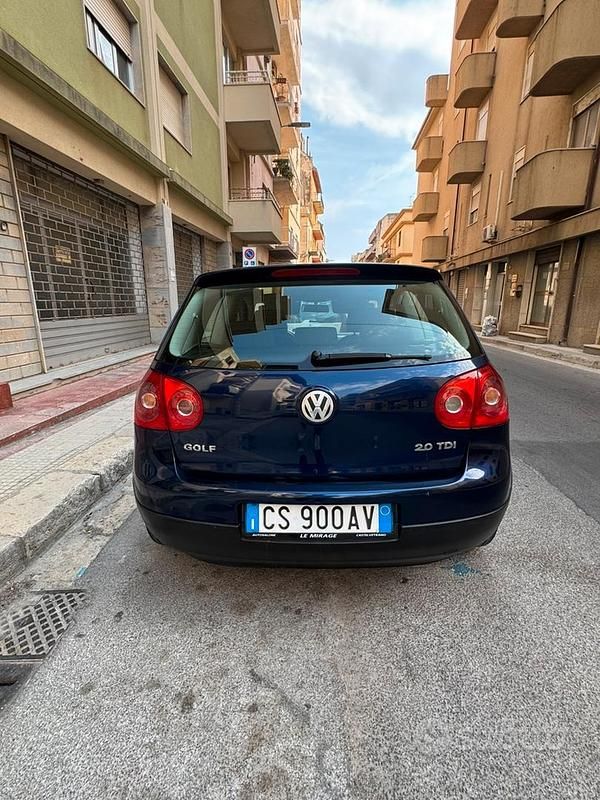 Usata VW Golf IV 140 CV (102 kW) 2005 Blu Berlina