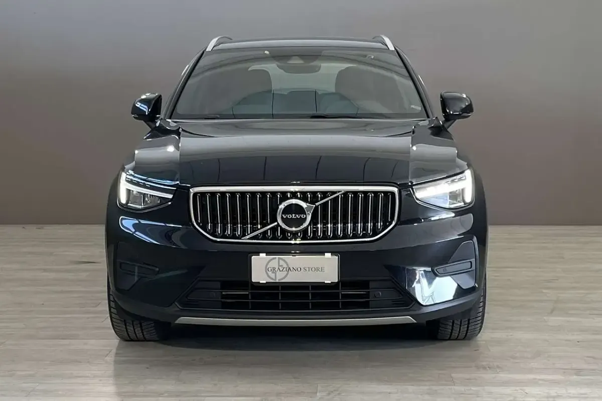 Usata Volvo XC40 Core 129 CV (94 kW) 2023 Nero SUV
