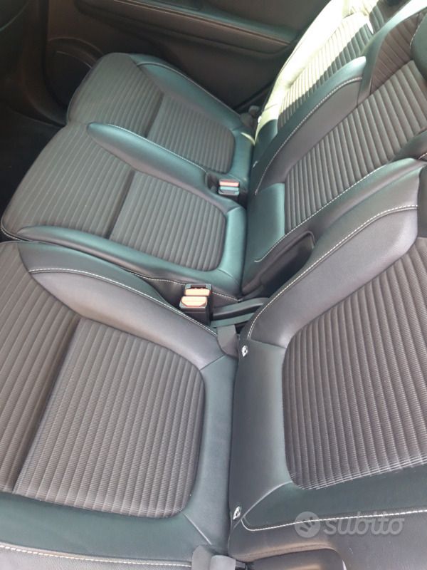 Usata Renault Scénic IV 110 CV (80 kW) 2018 Grigio Monovolume