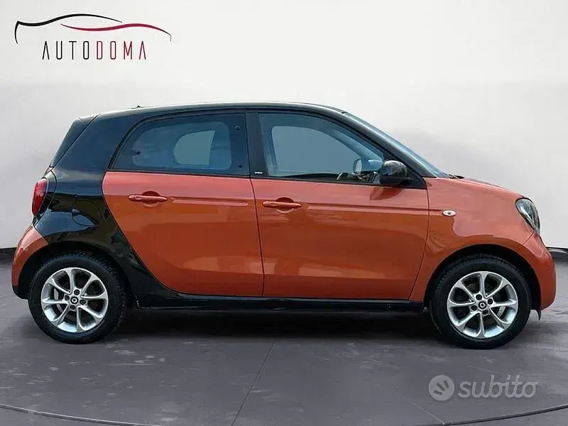 Usata Smart ForFour Edition #1 70 CV (51 kW) 2015 Arancione Utilitaria