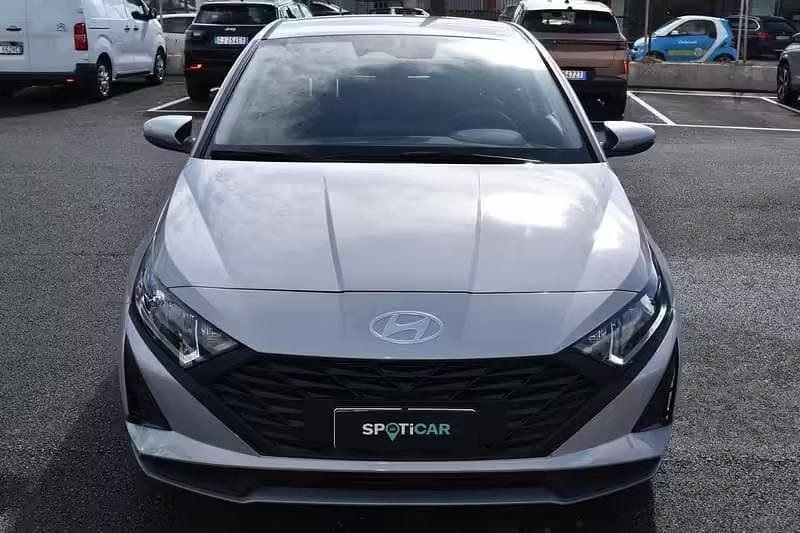 Usata Hyundai i20 79 CV (58 kW) 2025 Grigio Utilitaria