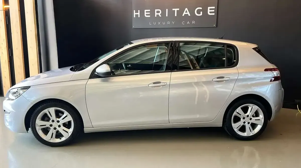 Usata Peugeot 308 Business-Line 120 CV (88 kW) 2018 Other Berlina