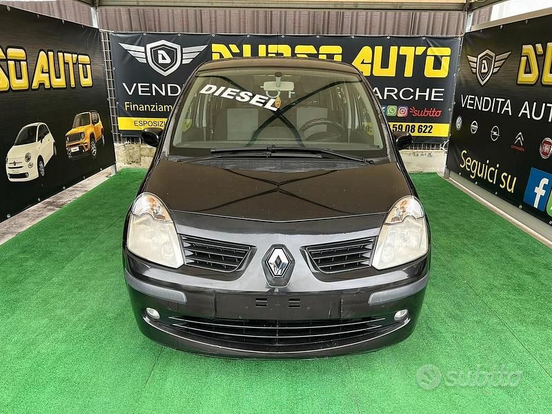 Usata 2007 Renault Modus Monovolume | 1650 € (Super prezzo) - Immagine 1/4