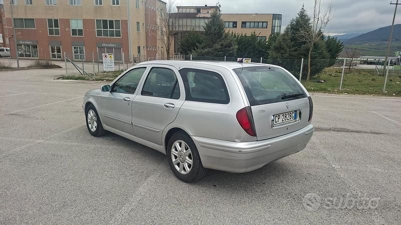 Usata Lancia Lybra 115 CV (84 kW) 2005 Station wagon