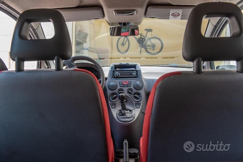 Usata Fiat Panda 4x4 Climbing 60 CV (44 kW) 2005 Grigio Utilitaria