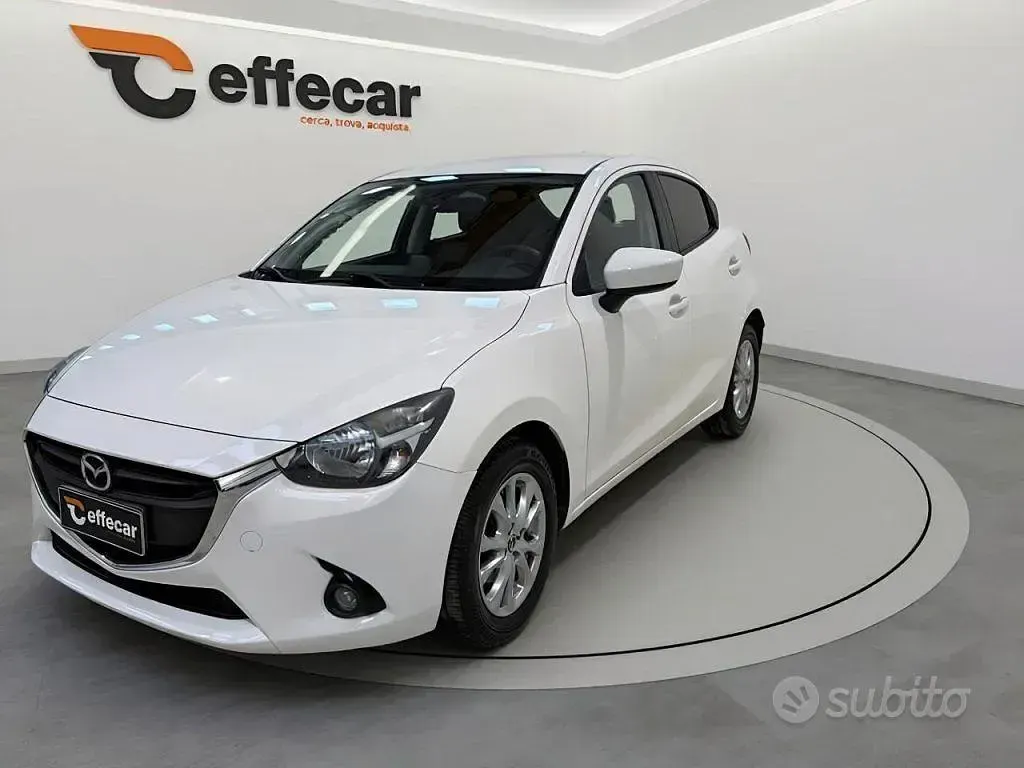 Usata Mazda 2 Exceed 105 CV (77 kW) 2016 Bianco Berlina