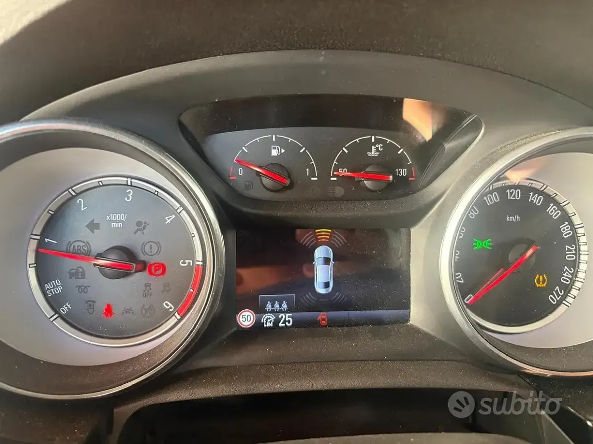 Usata Opel Astra 101 CV (74 kW) 2017 Grigio Station wagon