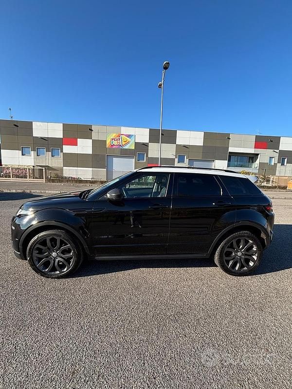 Usata Land Rover Range Rover evoque 180 CV (132 kW) 2016 Nero Station wagon