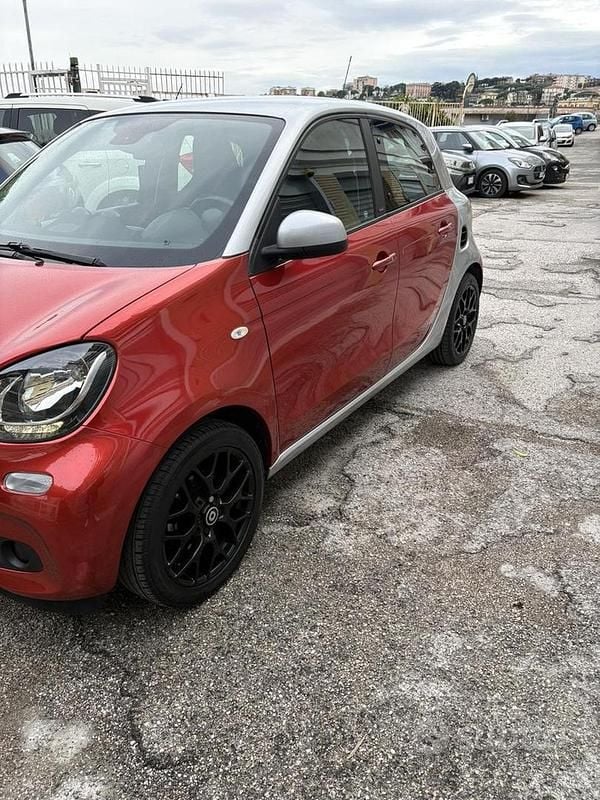Usata Smart ForFour Passion 90 CV (66 kW) 2018 Utilitaria