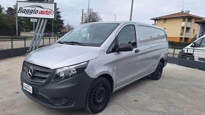 Usata Mercedes Vito Business 136 CV (100 kW) 2019 Argento metallizzato Furgone