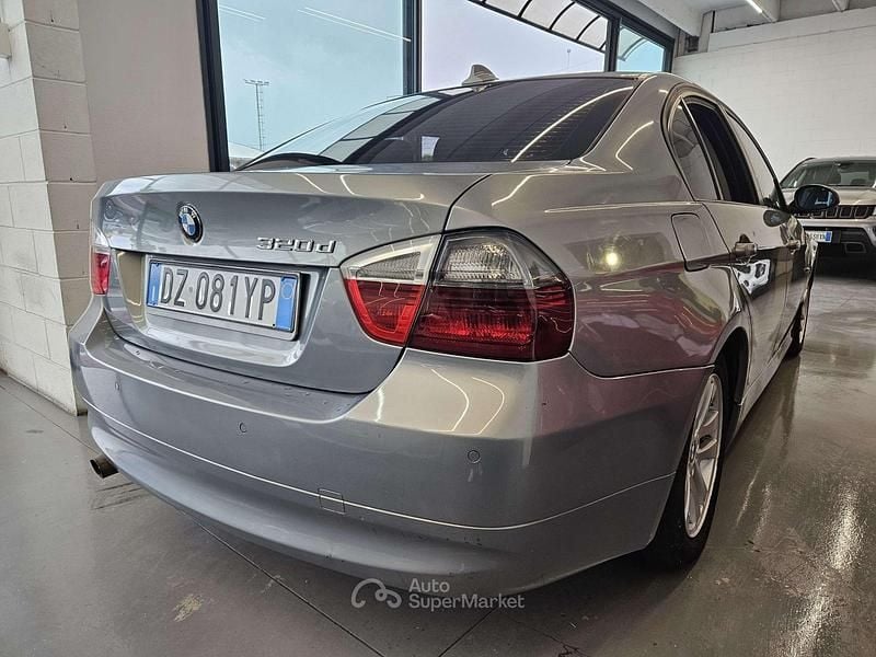 Usata BMW 320 163 CV (119 kW) 2006 Argento Berlina
