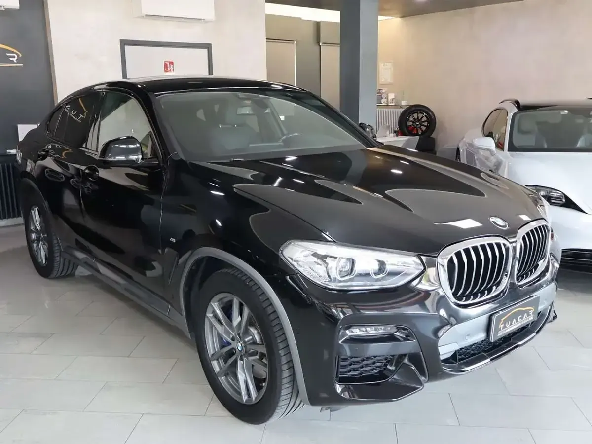 Usata BMW X4 M Sport 190 CV (139 kW) 2020 Blu/azzurro SUV
