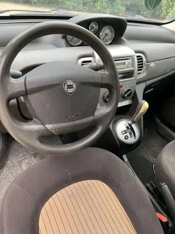 Usata Lancia Ypsilon 75 CV (55 kW) 2007 Utilitaria