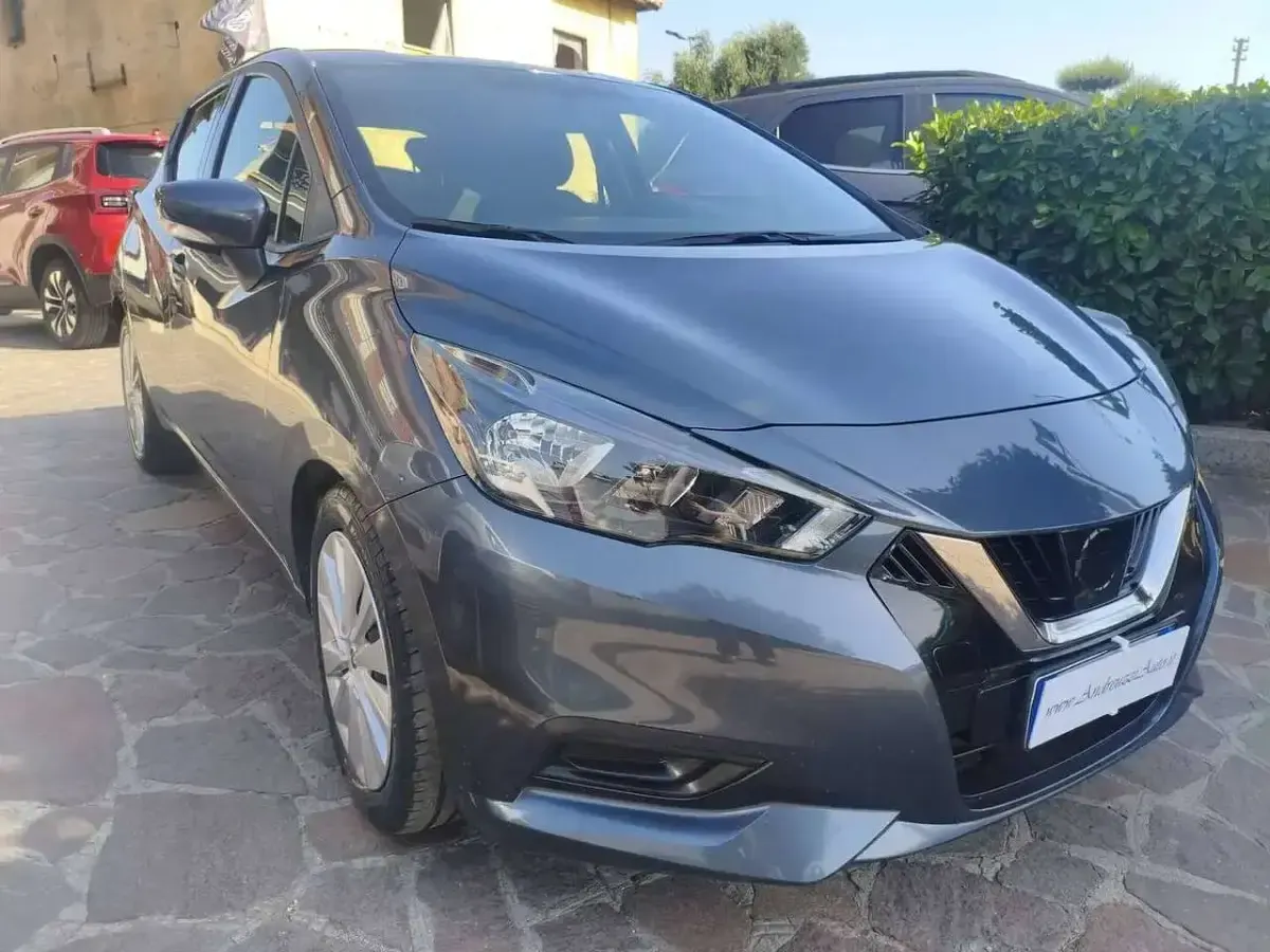 Usata Nissan Micra Acenta 92 CV (67 kW) 2022 Grigio Utilitaria