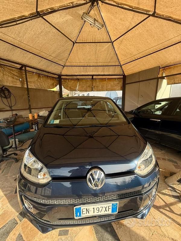 Usata 2012 VW up! Due volumi | 5900 € (Buon prezzo) - Immagine 1/4