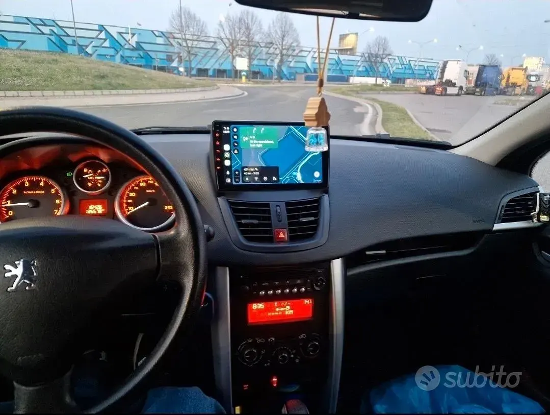 Usata Peugeot 207 73 CV (53 kW) 2013 Bianco Berlina