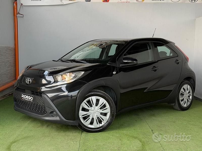 Usata Toyota Aygo X Active 72 CV (52 kW) 2022 Nero SUV