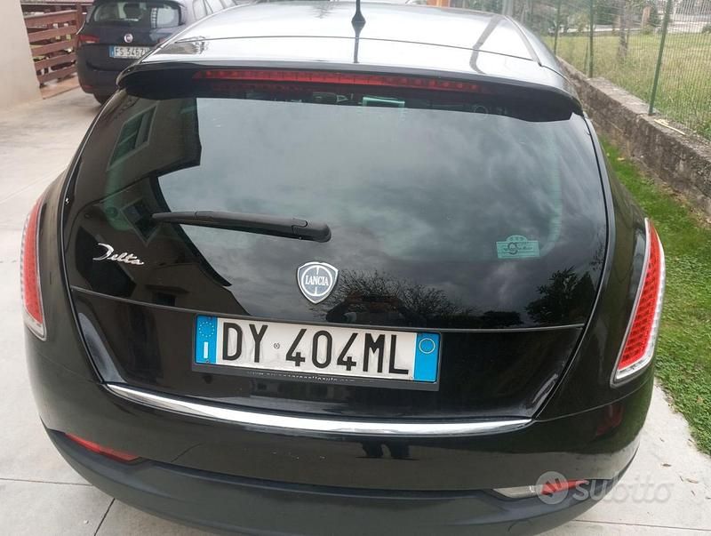 Usata Lancia Delta 120 CV (88 kW) 2009 Utilitaria