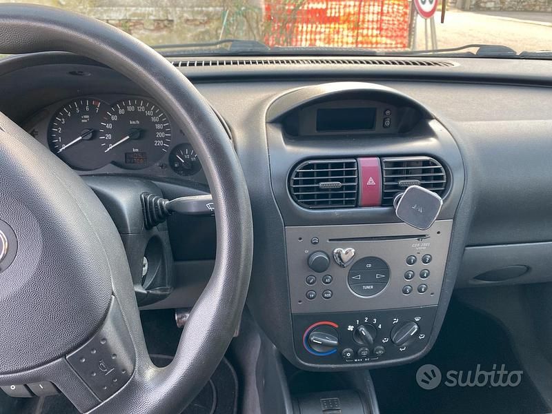 Usata Opel Corsa 2001 Bianco Utilitaria