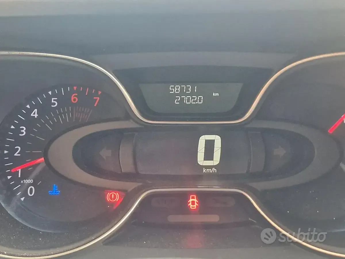Usata Renault Captur 90 CV (66 kW) 2019 Grigio SUV
