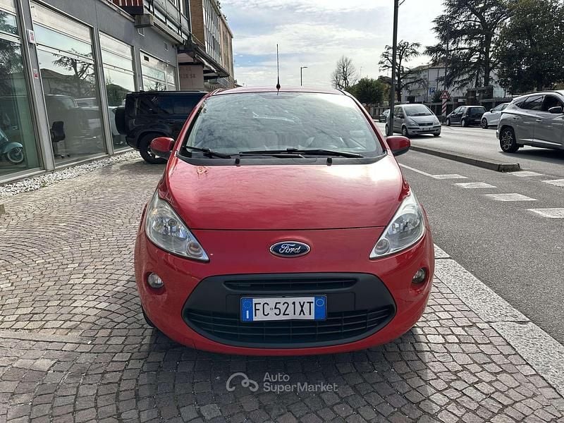 Usata Ford Ka Titanium 69 CV (50 kW) 2016 Rosso Berlina