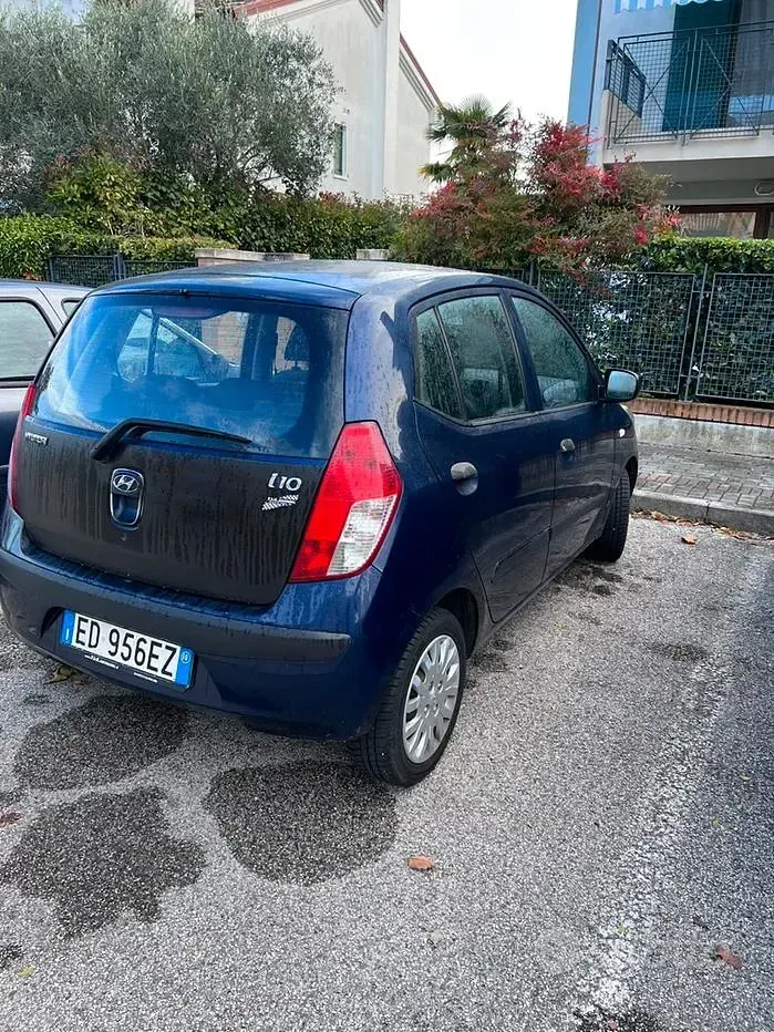 Usata Hyundai i10 69 CV (50 kW) 2010 Blu Utilitaria