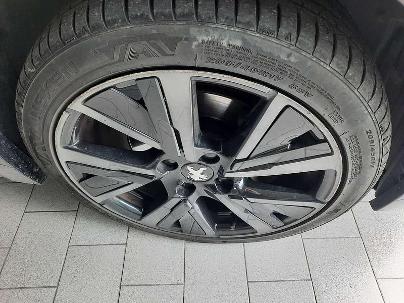 Usata Peugeot 208 GT 101 CV (74 kW) 2021 Nero perla Utilitaria