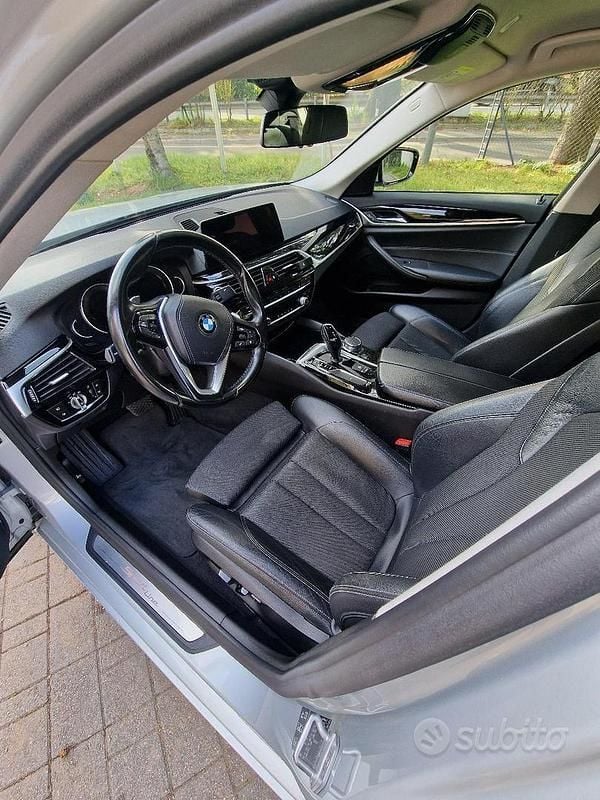Usata BMW 520 Sport Line 2018 Grigio Berlina