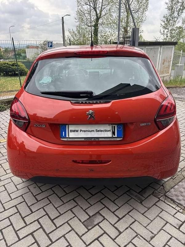 Usata Peugeot 208 Active 75 CV (55 kW) 2016 Arancione Utilitaria