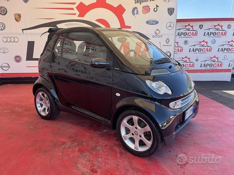 Usata Smart ForTwo Cabrio Pulse 61 CV (44 kW) 2004 Nero Cabrio