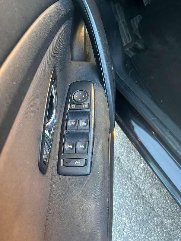 Usata Renault Mégane III 110 CV (80 kW) 2013 Nero Station wagon