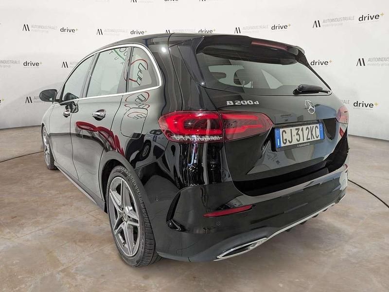 Usata Mercedes B200 Premium 150 CV (110 kW) 2022 Nero Monovolume