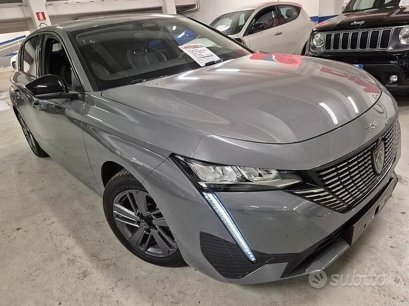 Usata Peugeot 308 Allure 130 CV (95 kW) 2024 Grigio Berlina