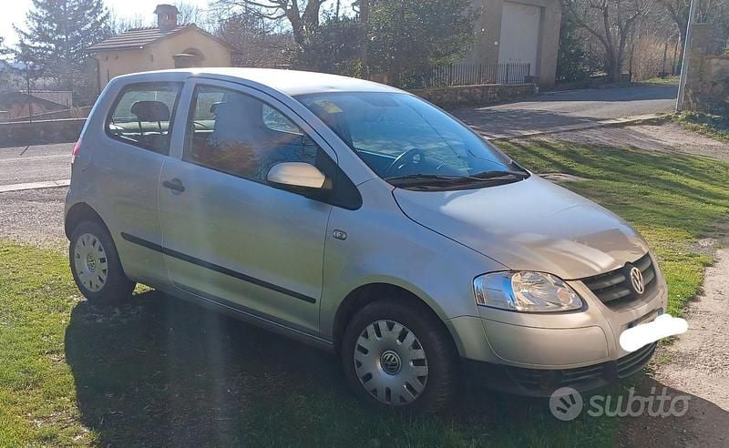 Usata VW Fox 69 CV (50 kW) 2005 Grigio Utilitaria