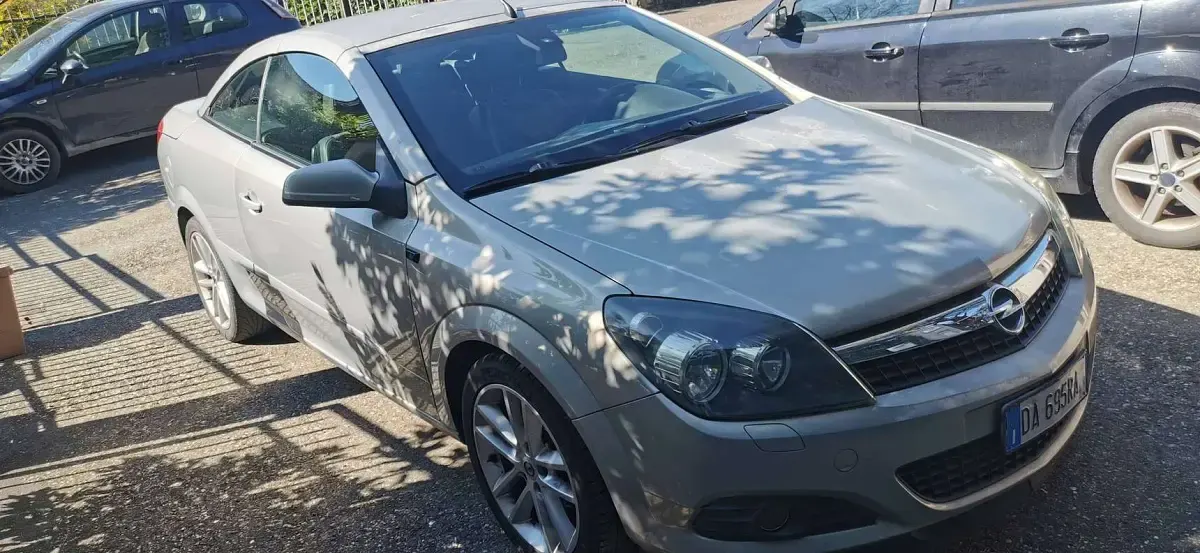 Occasion Opel Astra Cabriolet Cosmo 105 PK (77 kW) 2006 Cabriolet
