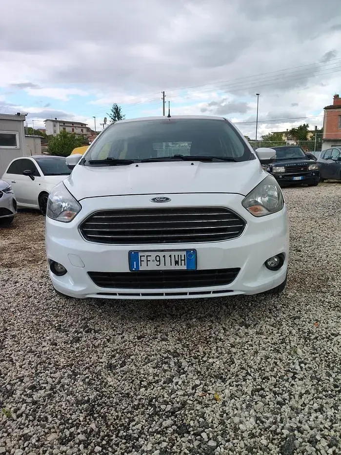 Usata Ford Ka 86 CV (63 kW) 2017 Bianco Berlina