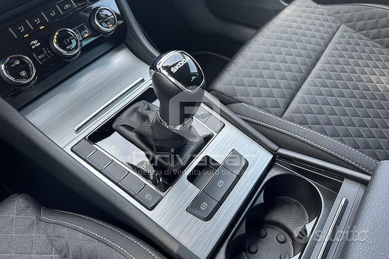 Usata Skoda Superb Executive 150 CV (110 kW) 2023 Blu Station wagon