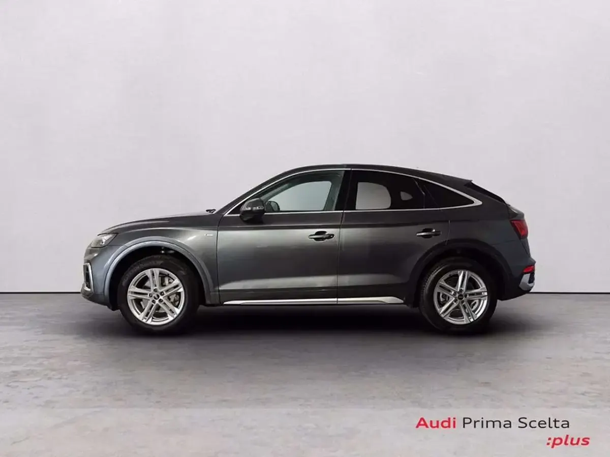 Usata Audi Q5 Sportback S-Line 204 CV (150 kW) 2023 Grigio daytona perlato SUV
