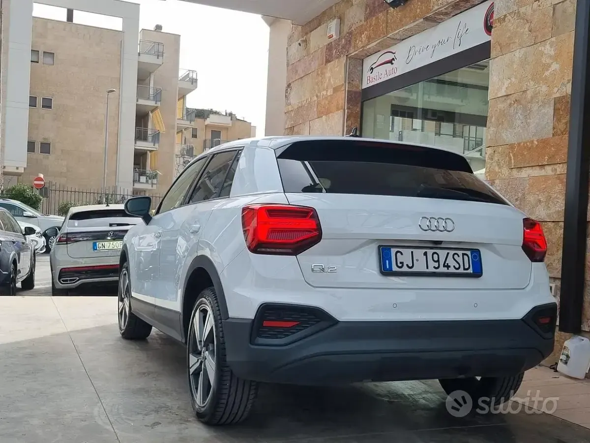 Usata Audi Q2 Business 150 CV (110 kW) 2022 Bianco SUV