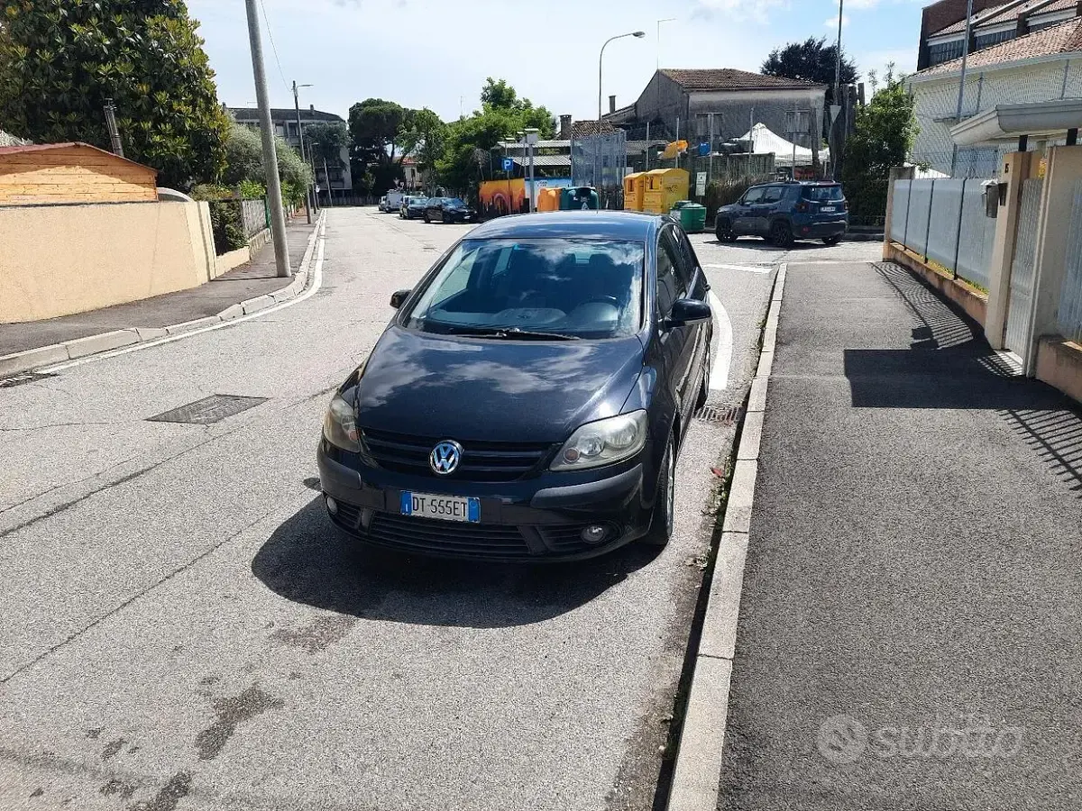 Usata VW Golf Plus Cross 102 CV (75 kW) 2009 Nero Monovolume