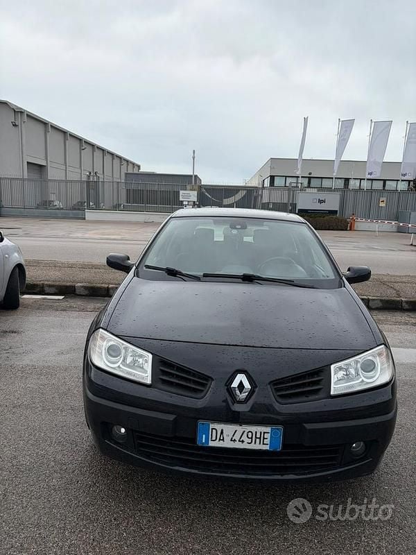 Usata Renault Mégane II 105 CV (77 kW) 2006 Nero Berlina