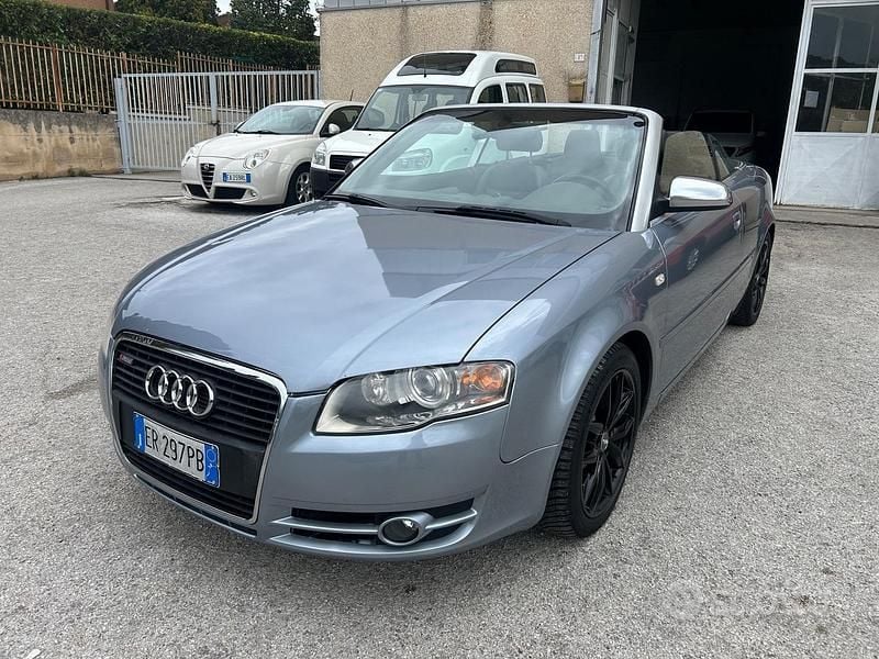 Usata Audi A4 Cabriolet 233 CV (171 kW) 2006 Argento Cabrio